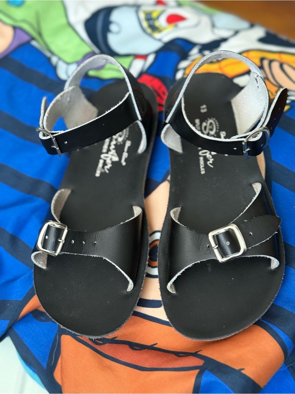 Kids Salt Water Surfer black sandals sz 13